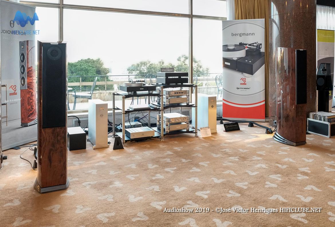Audioshow 2019 _Ajasom - Nagra - Audiovector Arrete 8.jpg