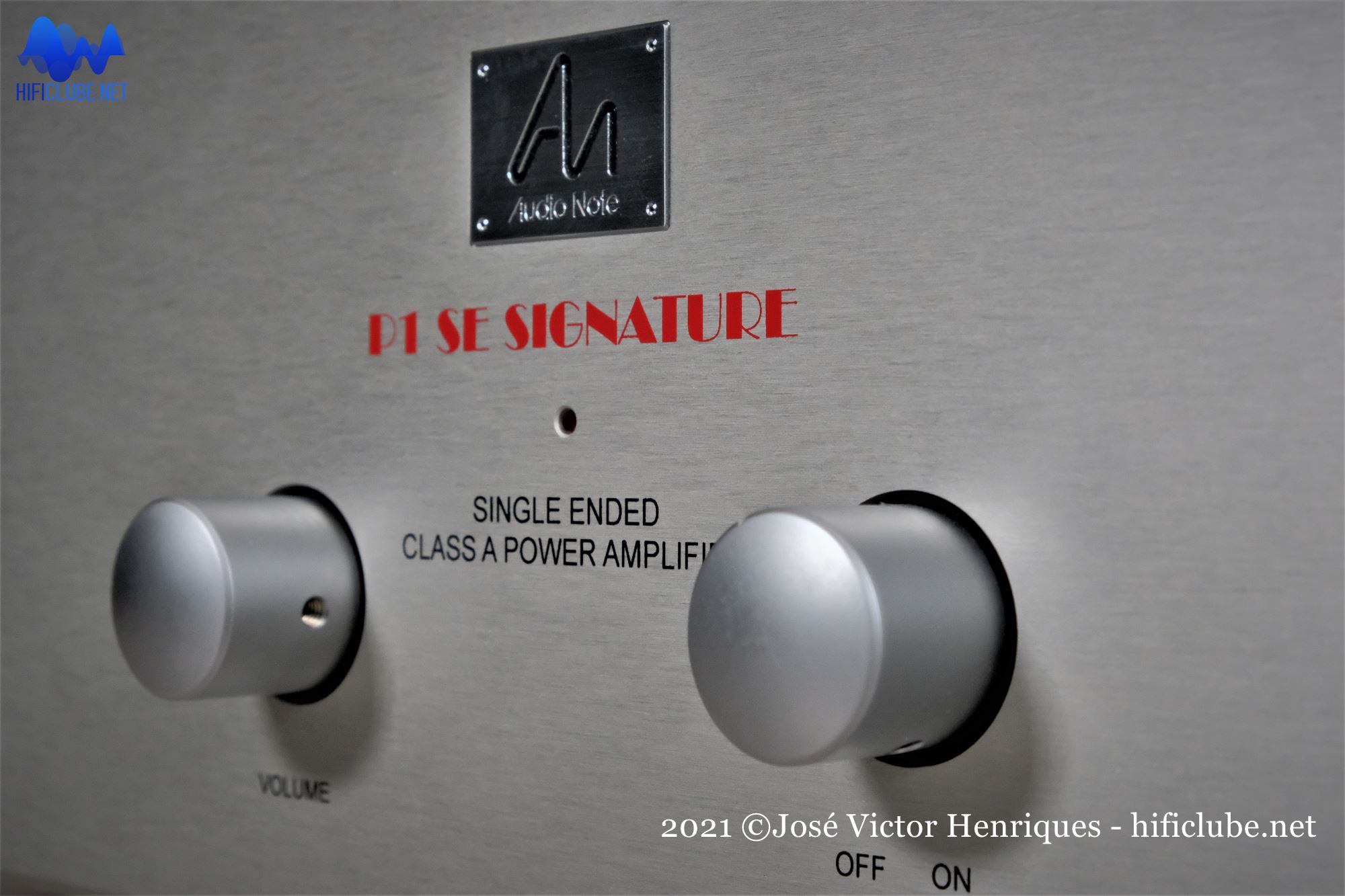 Audio Note P1 Se Signature - fascia close up.jpg