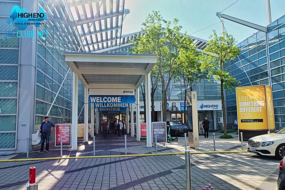 High End 2022_Entrance.jpg