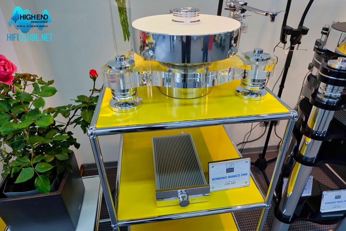High End 2022 Munich_ UAE_Transrotor Rondino Bianco.jpg