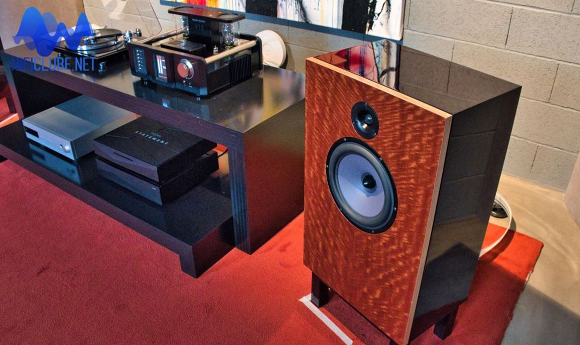 Audição na Imacustica: colunas DeVore Fidelity O/96 (um casamento perfeito) com uma seleção de fontes highend: dCS Bartok Apex e o Innuos Statement.