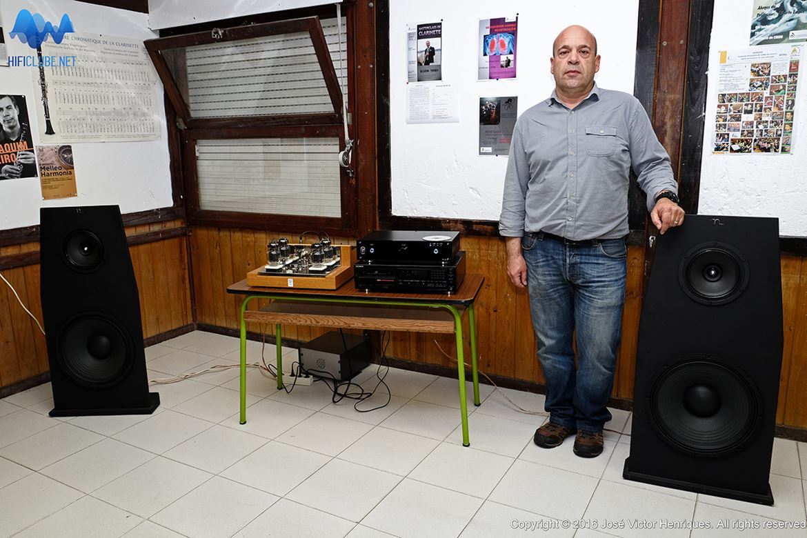 Nuno Lopes and his open-baffle Thor loudspeaker.
