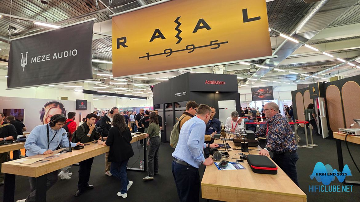 Stand da RAAL, na feira dos altifalantes (World Of Headphones)