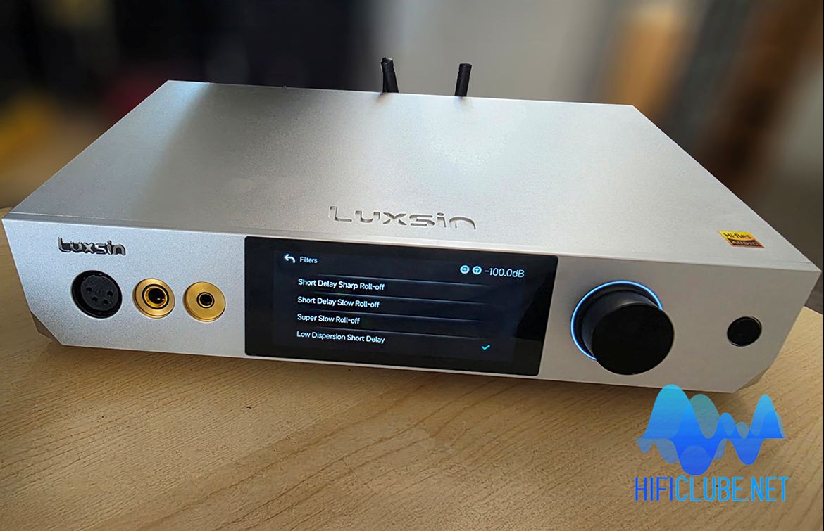 The X9 offers six digital filters to choose from: Sharp Roll-off, Slow Roll-off, Short Delay Sharp Roll-off, Short Delay Slow Roll-off, Super Slow Roll-off, and Low Dispersion Short Delay.