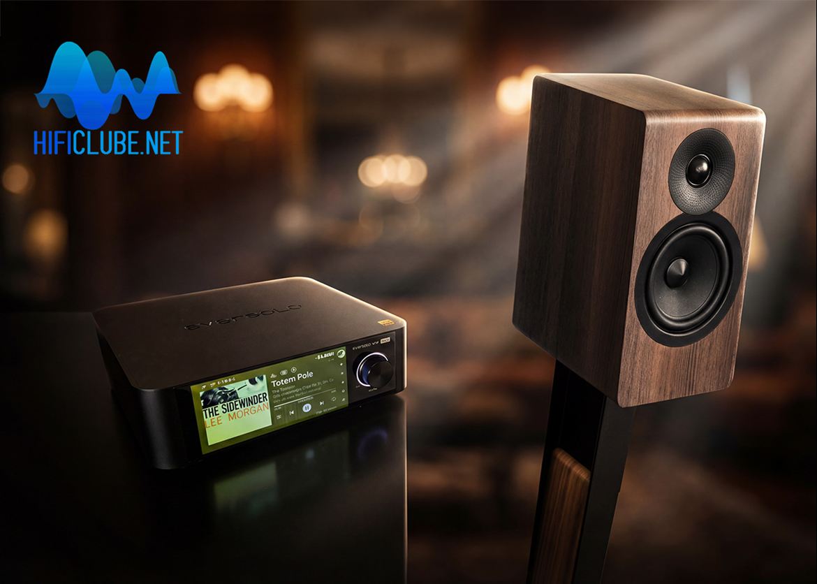 As Acoustic Energy AE300-2 têm o ADN das topo-de-gama Corinium. O meu par vestia casaco de nogueira natural.