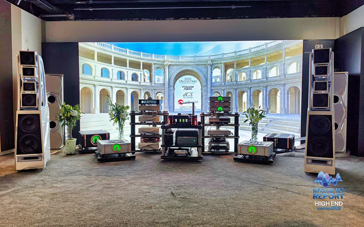 dCS Varèse, SME, Dan D’Agostino e Wilson Audio XVX + Subsonics. Uma companhia de artilharia audiófila de três milhões de euros, mais coisa menos coisa. Quando entrei, pensei que ia ouvir as Autobiography. Talvez por isso tenha ficado um pouco desiludido. Grande som, sem dúvida: escala ampla e profunda, ataque, corpo, extensão do grave a ameaçar a acústica da sala, e aquela dinâmica e coerência tonal, que são a identidade da Wilson Audio. Mas não foi o som que gostei mais de ouvir em Viena. E nem sequer estou a falar de Vivaldi ao vivo. Um sistema destes não pode falhar durante uma audição. A Imacustica mantém o recorde do melhor som que ouvi de um sistema D’Agostino/Wilson. Que tal um workshop em Portugal para os distribuidores europeus?...