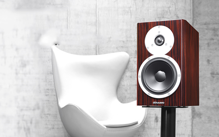 Dynaudio Excite 14A, monitor compacto activo doméstico de características profissionais.