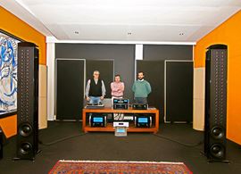 The McIntosh Collection Show. A equipa de produção: A.Almeida, N.Cristina (Ajasom), J.Filipe (Viasonica)