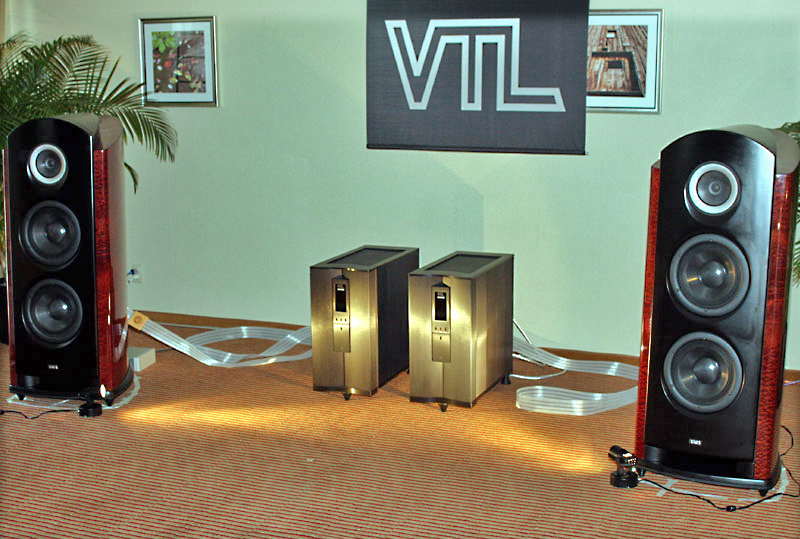 TAD Reference com amplificação VTL (foto cortesia UAE)