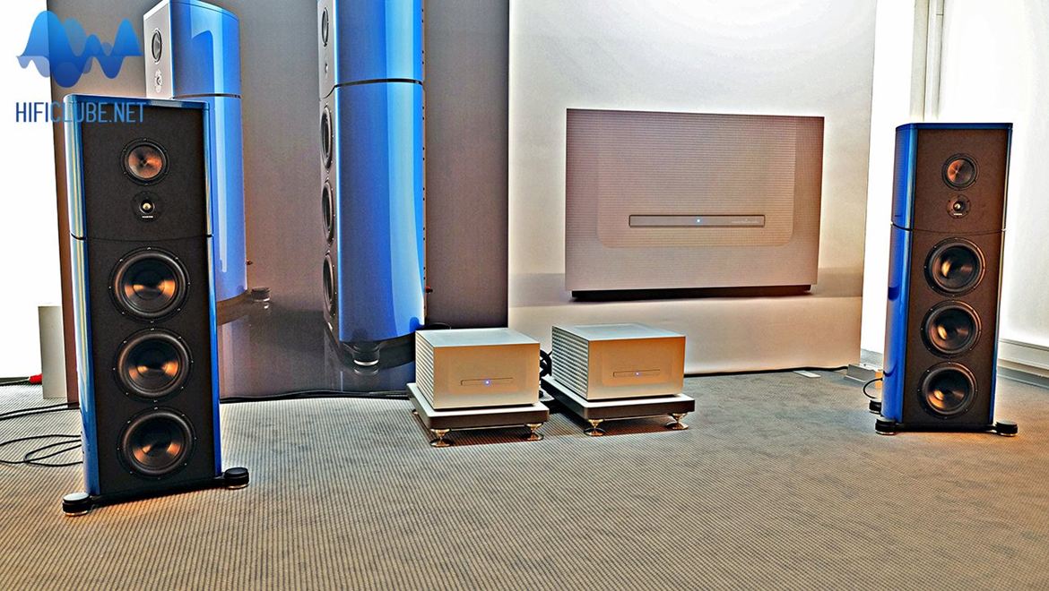Magico S7. Este protótipo foi acabado de fazer mesmo a tempo do Highend 2015. Utiliza um tweeter muito semelhante ao das M-Pro, onde, aliás, foi buscar a inspiração para o 'voicing', pois utiliza a mesma unidade de médios. Como já não é possível comprar as M-Pro, eis 'the next best thing'...