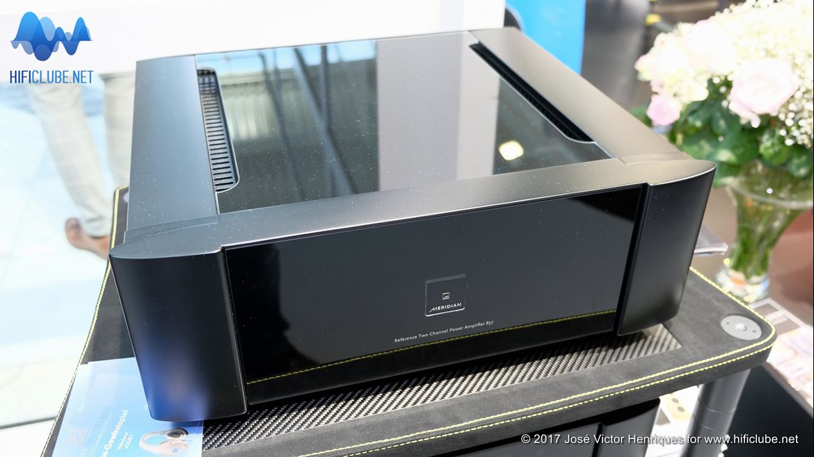Highend2017_amplificadores e outros_Meridian Reference Two channel power amplifier 857.jpg
