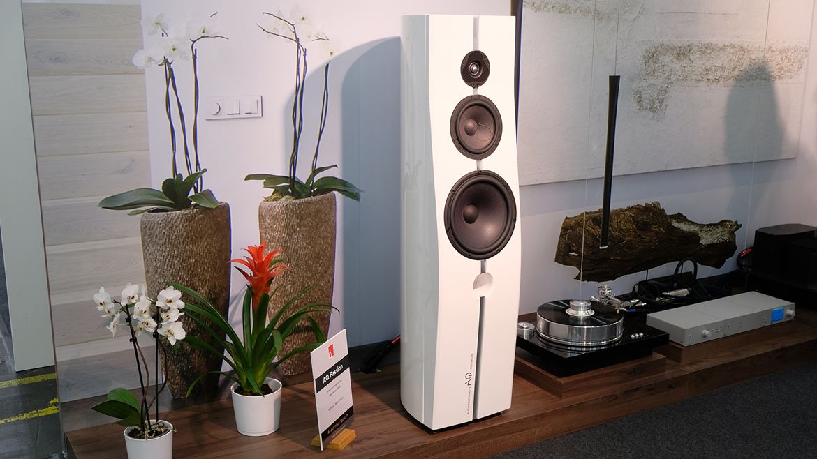 Highend2017_colunas_Acoustic Quality Passion. Novidade para mim. Bons acabamentos, especificações interessantes..JPG