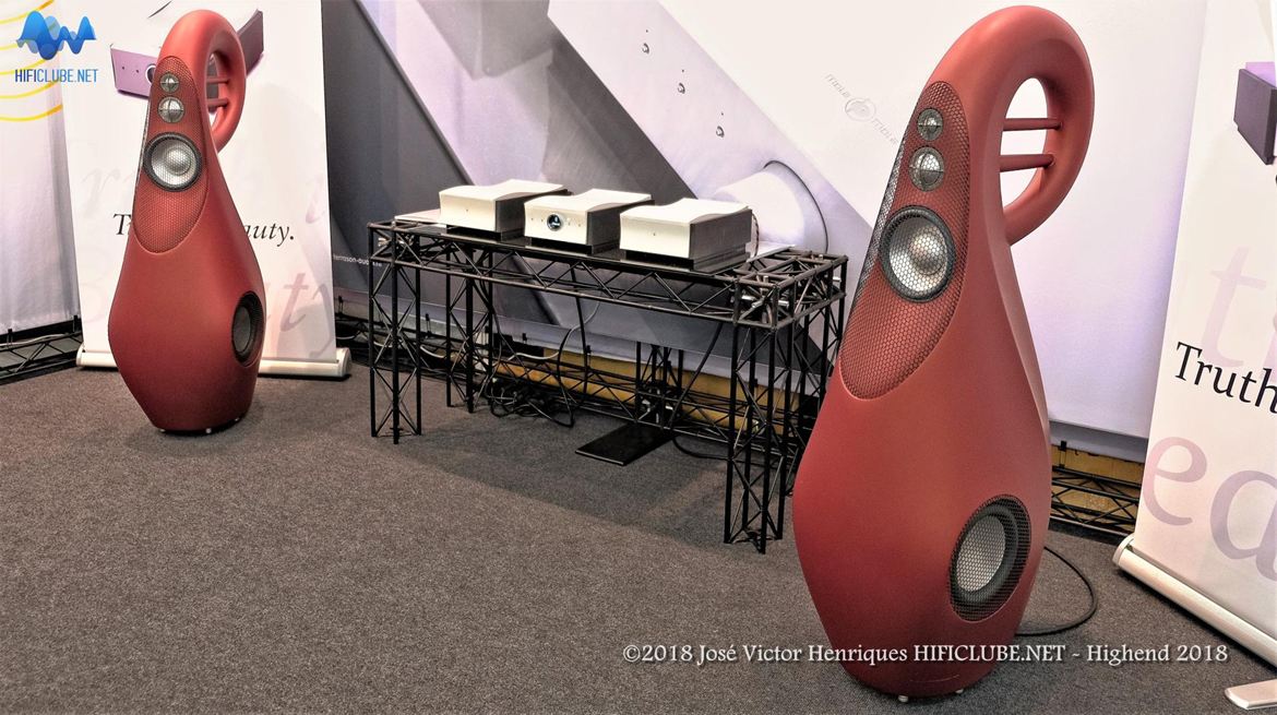 Highend 2018 Best Photos by JVH _Vivid Audio Giya 3.jpg